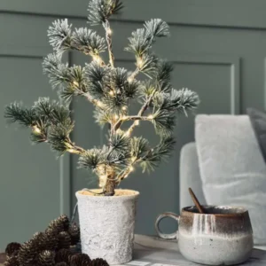 Zedernbaum mit Lichterkette - 45 cm