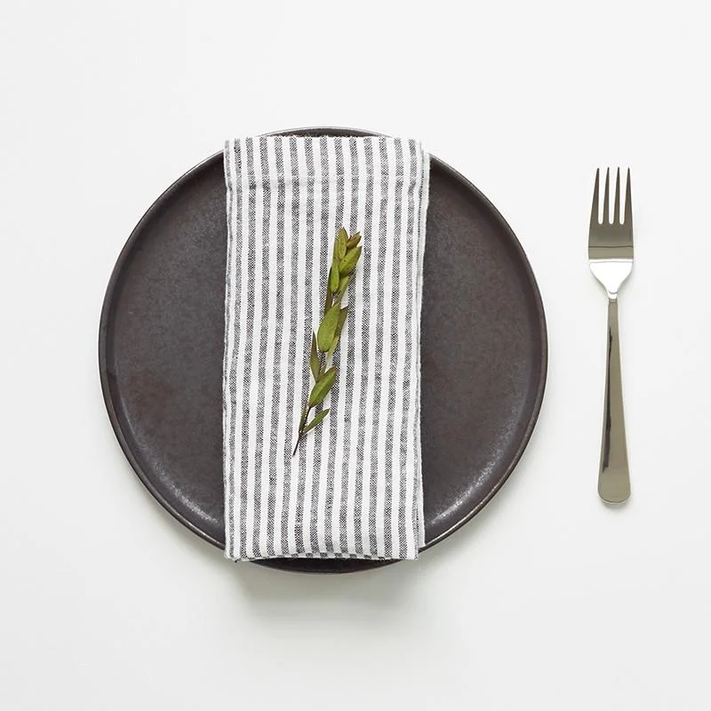 Leinen - Servietten im 2er - Set, Thin Black Stripes - Linen Tales