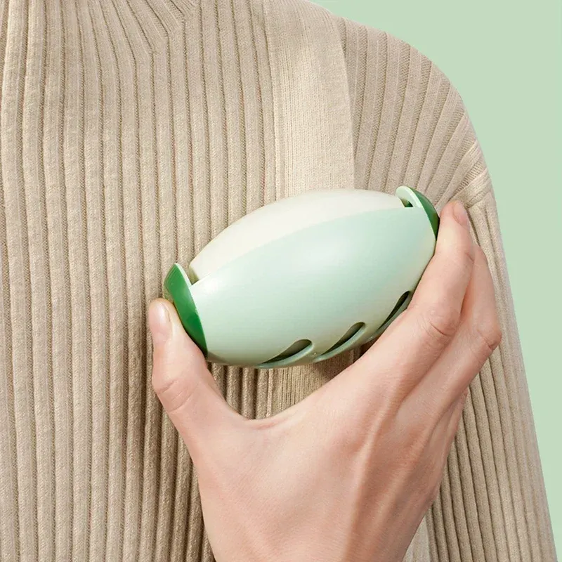 Sticky Mini Gel Roller Reusable Dust Hair Remover - Image 0